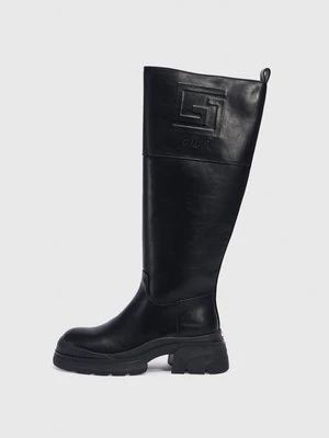 Kozaki na platformie Gaudi