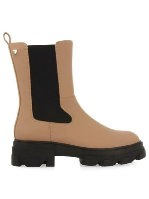 Kozaki na platformie Gioseppo