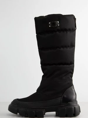 Kozaki na platformie Högl