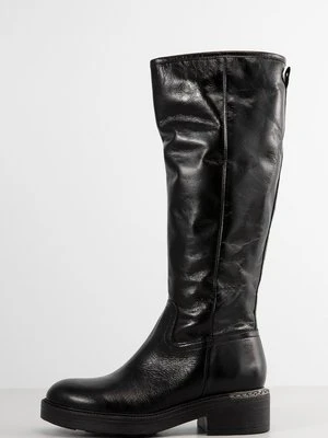 Kozaki na platformie Jonak