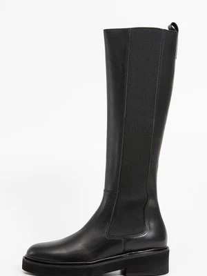 Kozaki na platformie Jonak