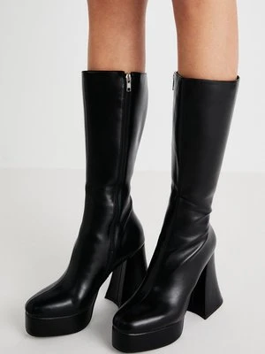 Kozaki na platformie Lamoda