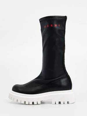 Kozaki na platformie Marni