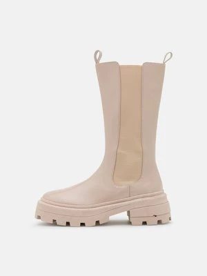 Kozaki na platformie Nly by Nelly