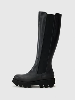 Kozaki na platformie Paloma Barceló