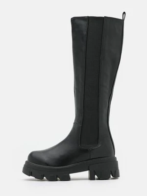 Kozaki na platformie Raid