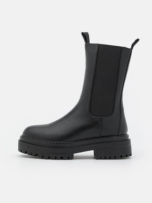 Kozaki na platformie Raid