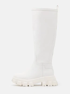 Kozaki na platformie River Island