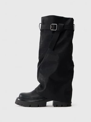 Kozaki na platformie Simmi London