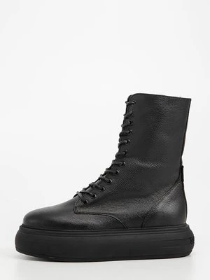 Kozaki na platformie Steve Madden