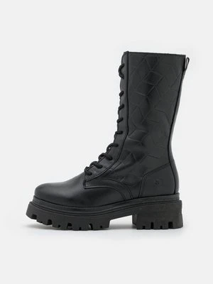 Kozaki na platformie tamaris