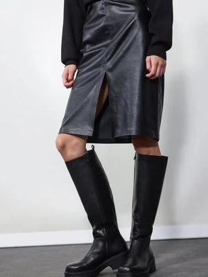 Kozaki na platformie Zign