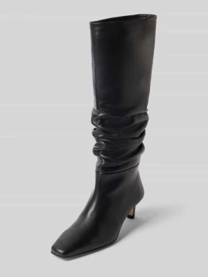 Kozaki z marszczeniami model ‘Kalila’ ALOHAS