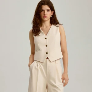 Kremowa kamizelka taliowana zapinana na guziki House