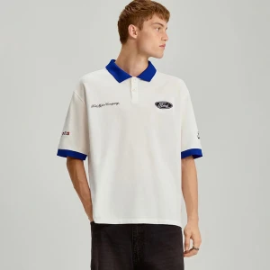 Zdjęcie produktu Kremowa koszulka polo z logo marki Ford House