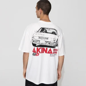 Kremowa koszulka z nadrukiem Initial D House