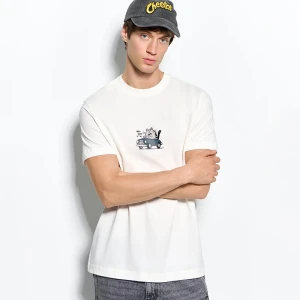 Kremowa koszulka z nadrukiem kota w samochodzie House