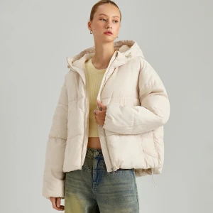 Kremowa kurtka puffer z kapturem House