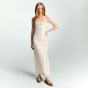 Kremowa sukienka midi w kwiaty z koronkową wstawką House