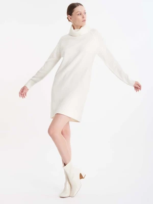 Kremowa, swetrowa sukienka z golfem Greenpoint