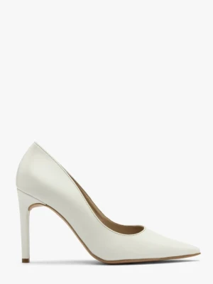 Kremowe czółenka na szpilce Ryłko