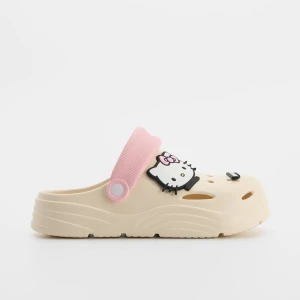 Kremowe klapki na platformie z motywem Hello Kitty House