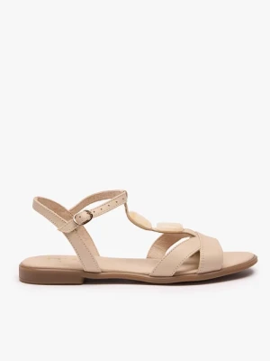 Kremowe płaskie sandały z ozdobą Ryłko