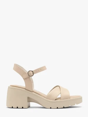 Kremowe sandały na masywnym spodzie Ryłko