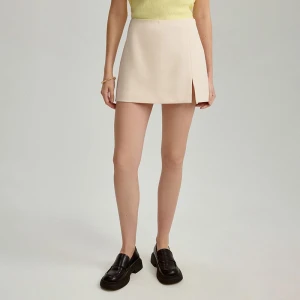 Kremowe spódnico-spodenki z rozcięciem House