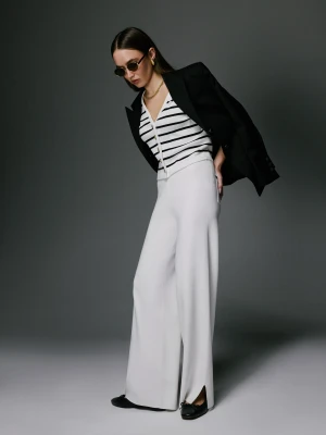 Kremowe spodnie z dzianiny z wysokim stanem TARANKO