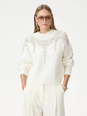 Kremowy sweter z wełną wyszywany koralikami TARANKO
