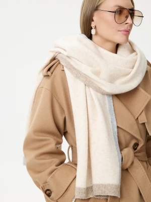 Kremowy szal z dodatkiem wełny TARANKO