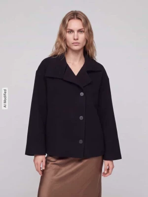 krój loose fit krótki płaszcz z wełny model 'MAJELAA WOOL' ARMEDANGELS Czarny