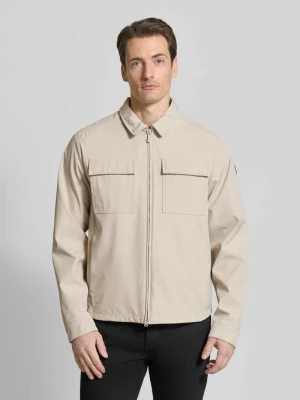 Krój regular fit kurtka koszulowa z wykładanym kołnierzem Colmar Originals