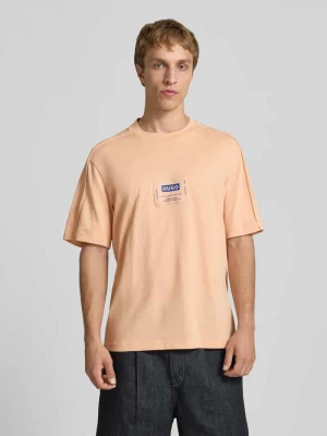 krój regular fit t-shirt z czystej bawełny model 'NURAZTI' Hugo Morelowy
