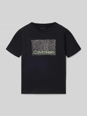 krój regular fit t-shirt z czystej bawełny model 'PERFOMATION' Calvin Klein Jeans