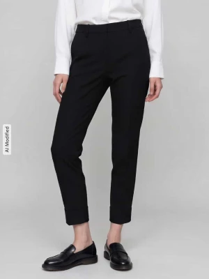 krój regular fit Wąskie spodnie z domieszką mieszanki wiskozy i bawełny model 'KRYSTAL' CAMBIO Czarny