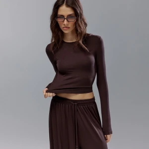 Krótka bluzka z długim rękawem czekoladowa House