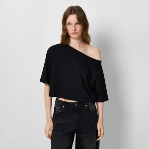 Krótka koszulka na jedno ramię czarna House