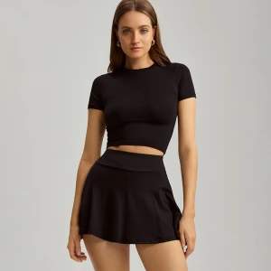 Krótka koszulka z elastycznej dzianiny czarna House