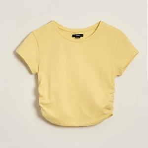 Krótka koszulka z marszczeniami po bokach żółta House