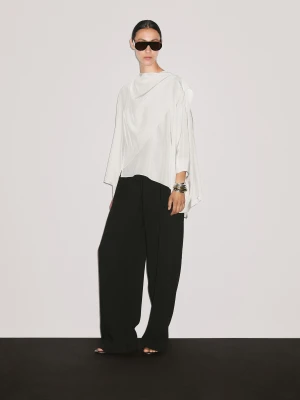 Krótka Luźna Peleryna Z Ozdobnym Rękawem - Surowy - - Massimo Dutti - Kobieta
