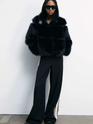 Krótka puszysta kurtka PATRIZIA PEPE