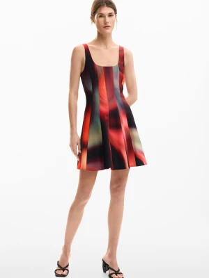 Krótka sukienka z panelami Desigual