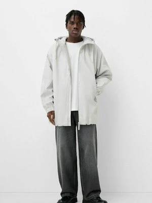 Krótki płaszcz Bershka