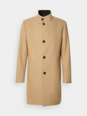 Krótki płaszcz HUGO