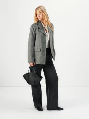 Krótki płaszcz Pieces