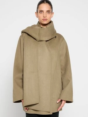 Krótki płaszcz Rodebjer