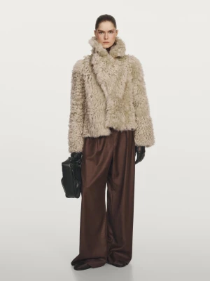 Krótki Płaszcz Z Jagnięcej Skóry − Studio - Surowy - - Massimo Dutti - Kobieta