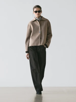 Krótki Płaszcz Z Mieszanki Wełny Z Guzikami - Wielbłądzi - - Massimo Dutti - Kobieta